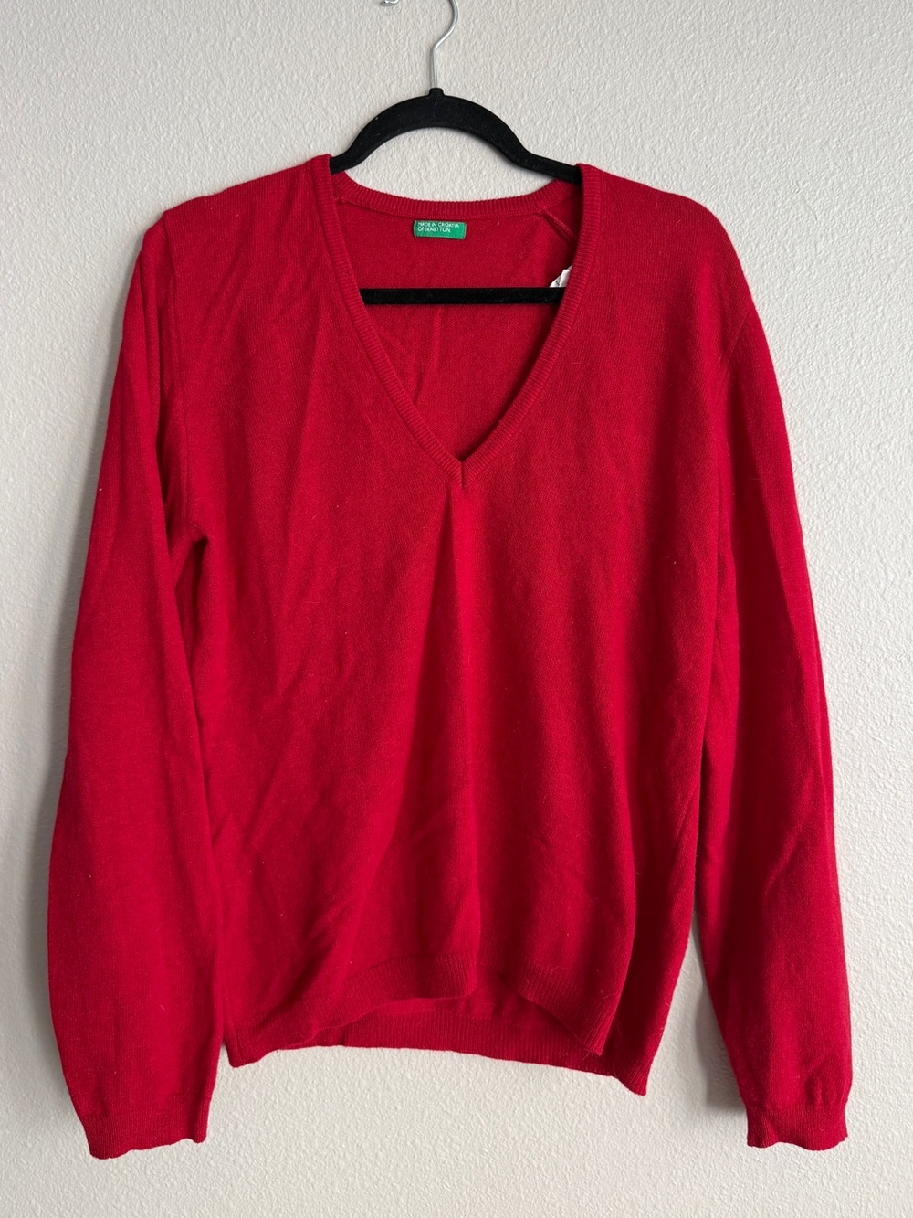 VTG Y2K Benetton Red V Neck Wool Sweater Pullover Cherry Red Vintage 2000s Sz L